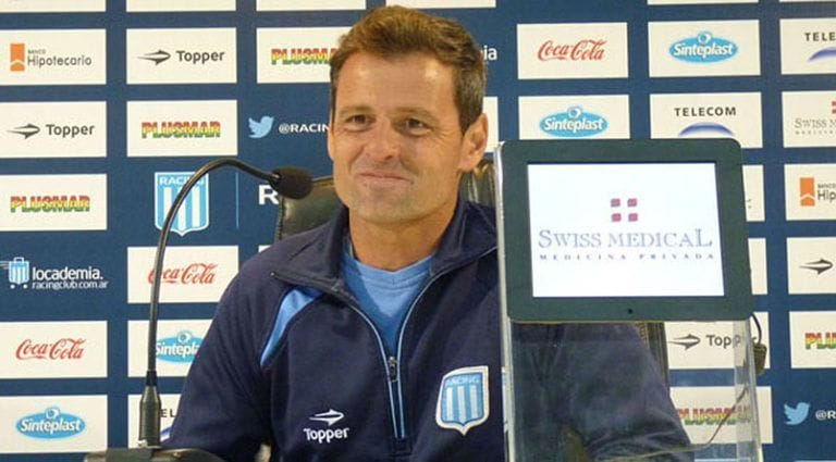 Diego Cocca en conferencia de prensa