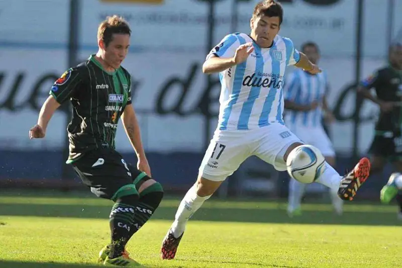Acuña en Racing