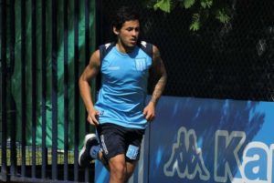 Marcelo Meli se entrena en Racing.