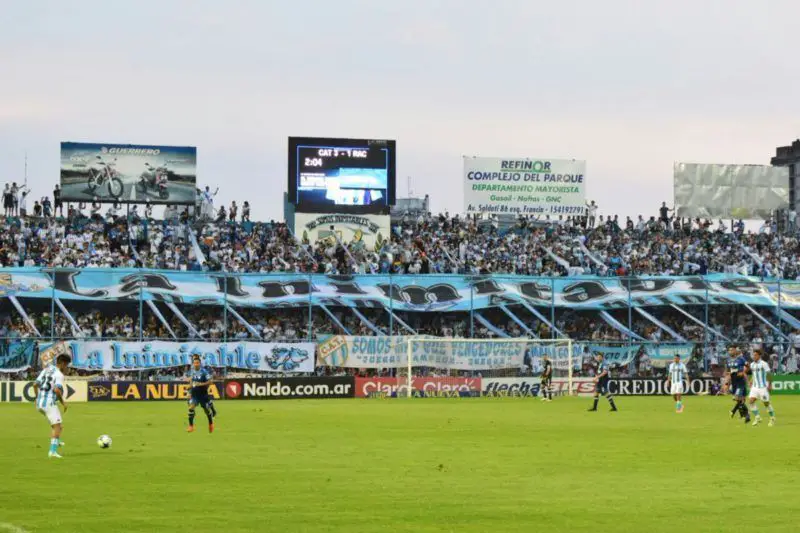 Racing quiere cortar una racha en Tucumán