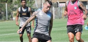 Ricardo Centurión en el entrenamiento de Racing.