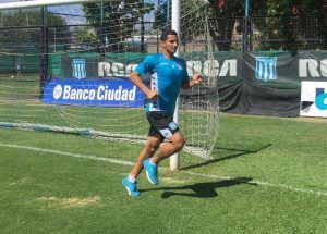 El Pulpo González, en la cancha auxiliar del Cilindro.