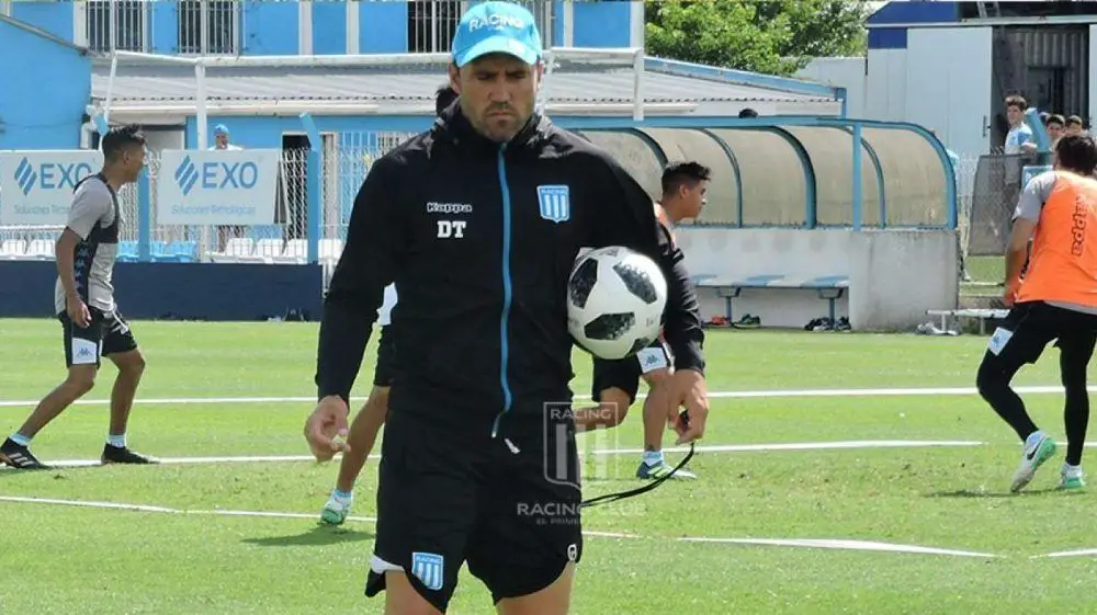 Coudet, en la práctica de Racing.