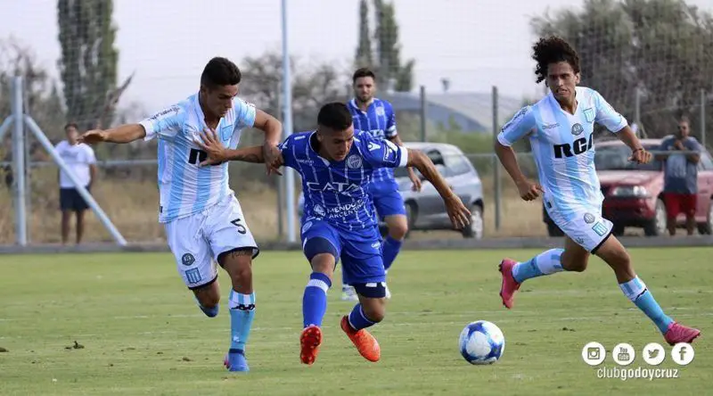 Partido entre la Reserva de Racing y Godoy Cruz.