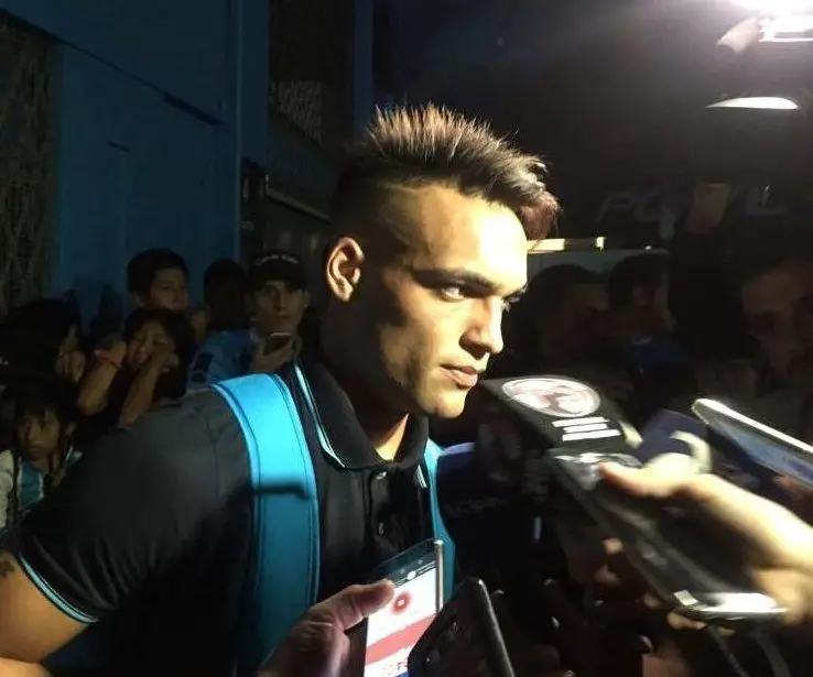 Lautaro Martínez en conferencia de prensa.