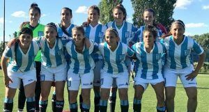 Las chicas, antes del triunfo sobre Defensa y Justicia.