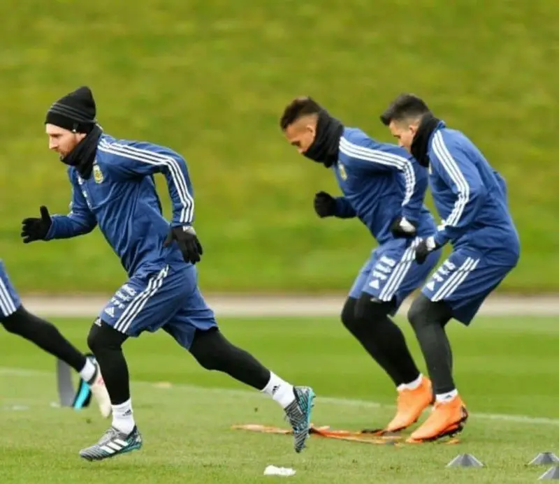 Messi, Lautaro y Acuña