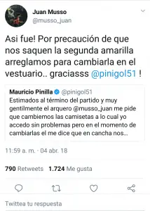 Tweets de Musso y Pinilla.