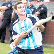 Lisandro López festeja un gol.