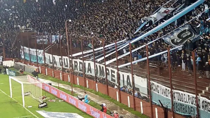 Si pasa, Racing podría jugar semifinales en Lanús.