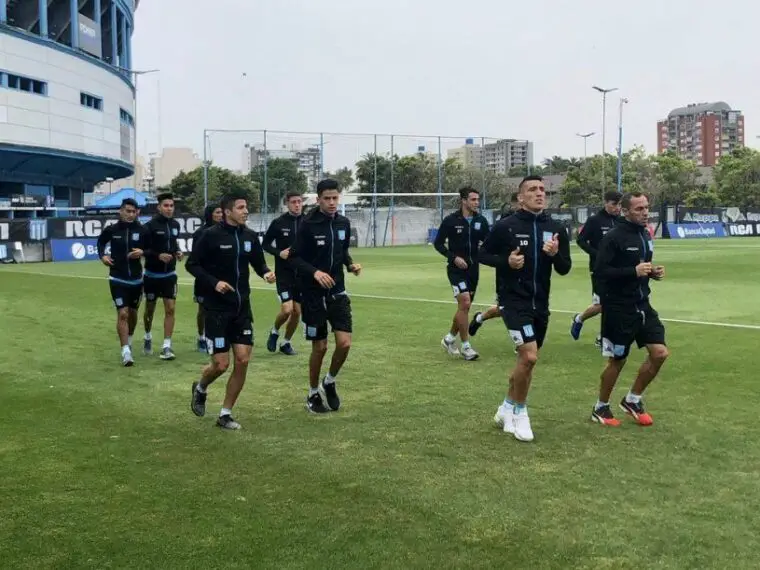 Racing y otro préstamo