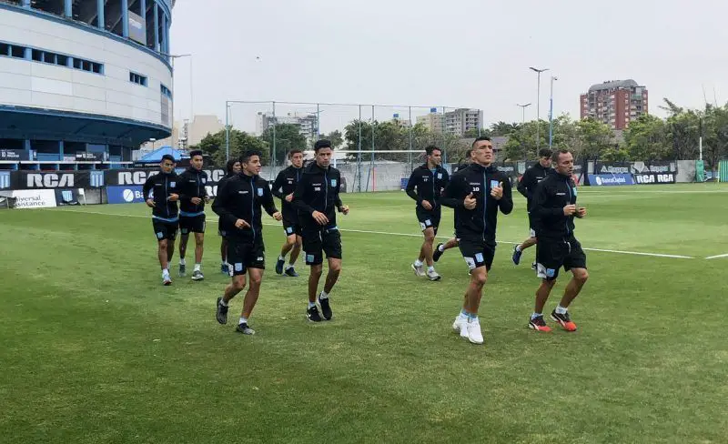 Racing y otro préstamo