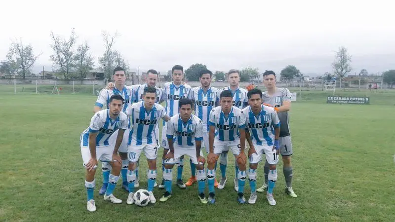 Racing sigue promoviendo juveniles.