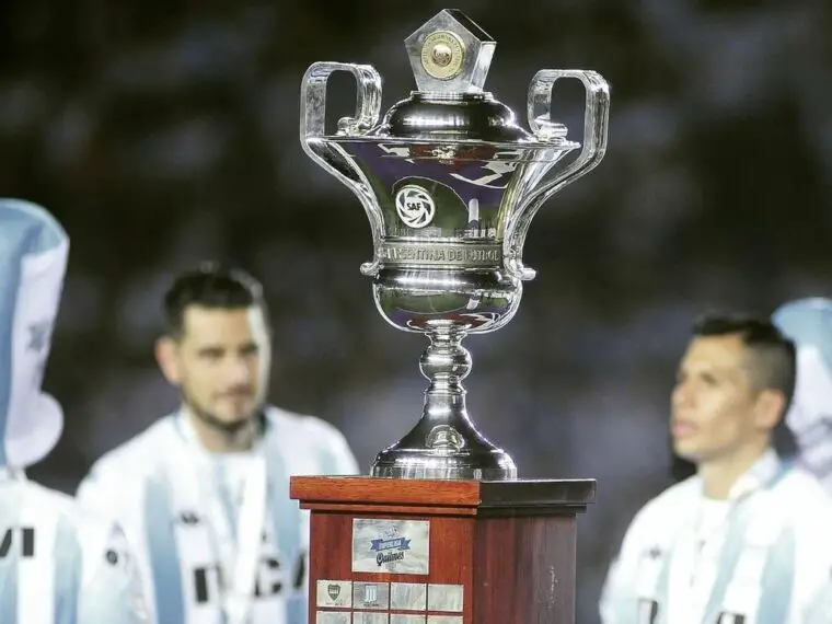 Jugará Racing la Recopa de la Superliga