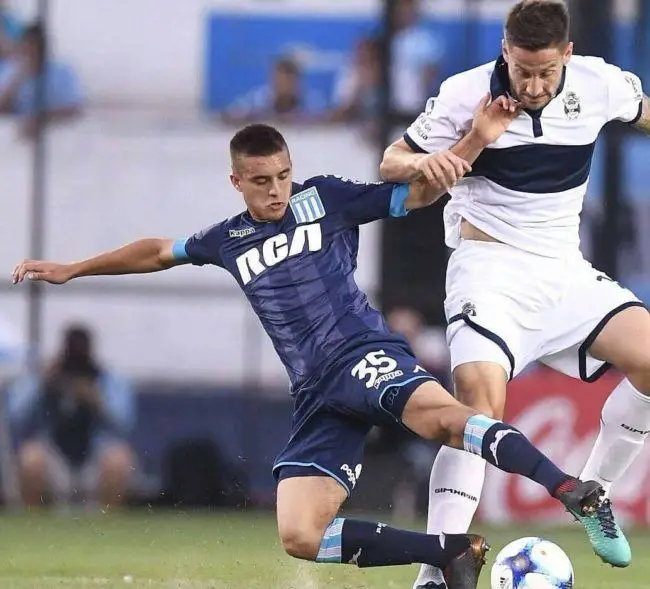 El Facha Gutiérrez jugó dos partidos oficiales en Racing