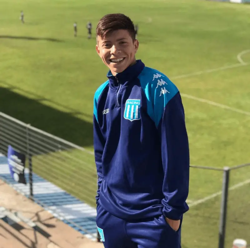 Racing de Alma, mano a mano con el pibe sensación