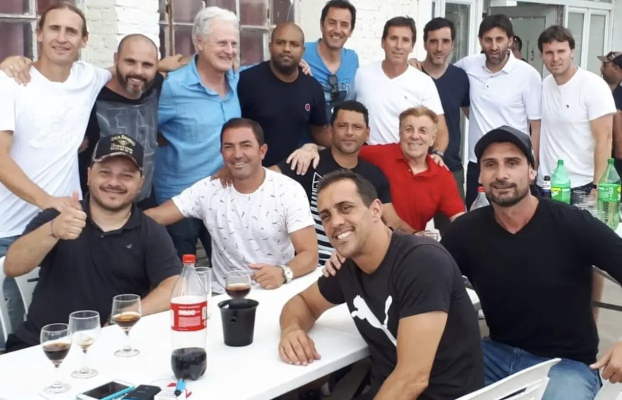 Bastía reunió a campeones con Racing en... - Racing de Alma