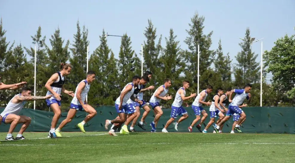 El jugador de Racing que atraviesa la cuarentena en Uruguay.