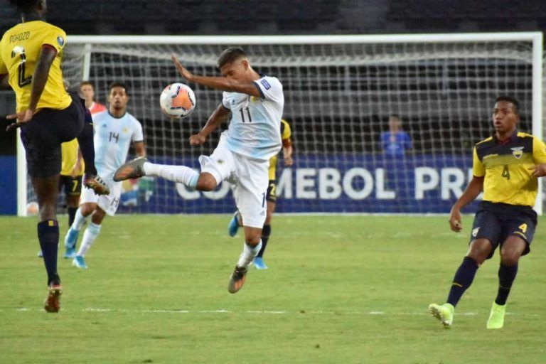 Zaracho posterga su vuelta a Racing tras avanzar con la Selección