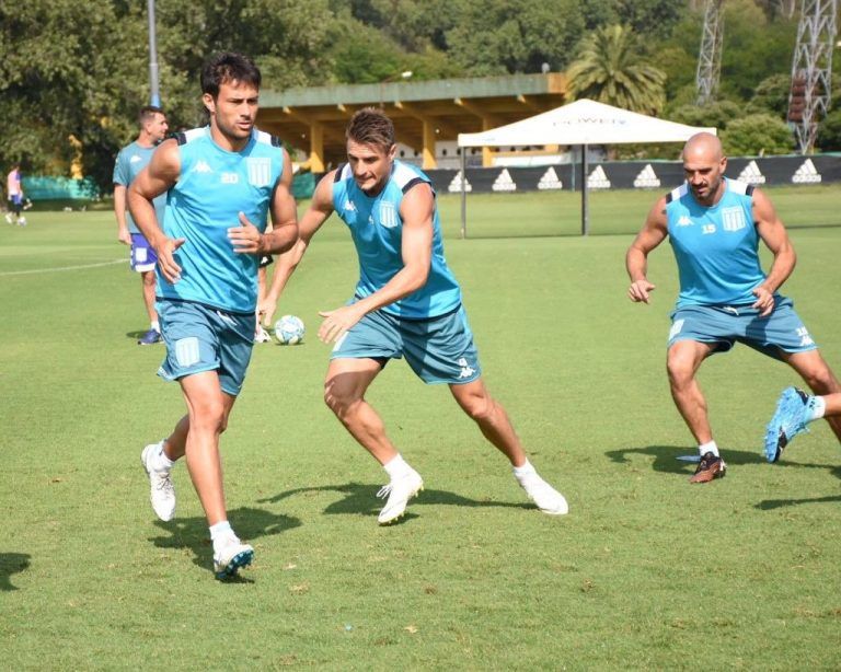 Beccacece probó con Cvitanich como titular en Racing.