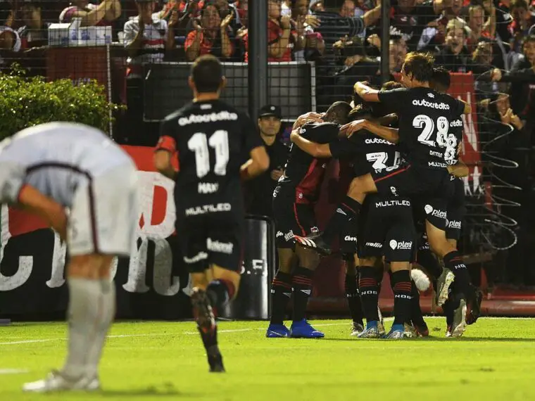 Racing - Newells: el historial