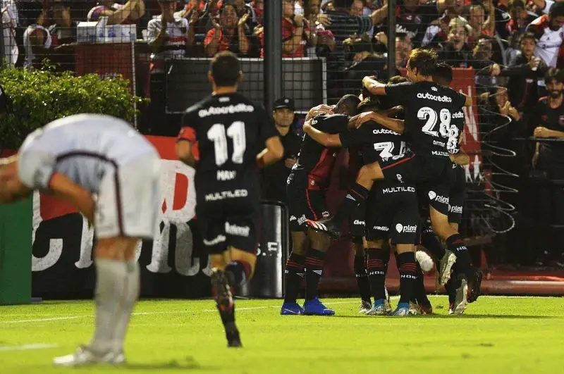 Racing - Newells: el historial