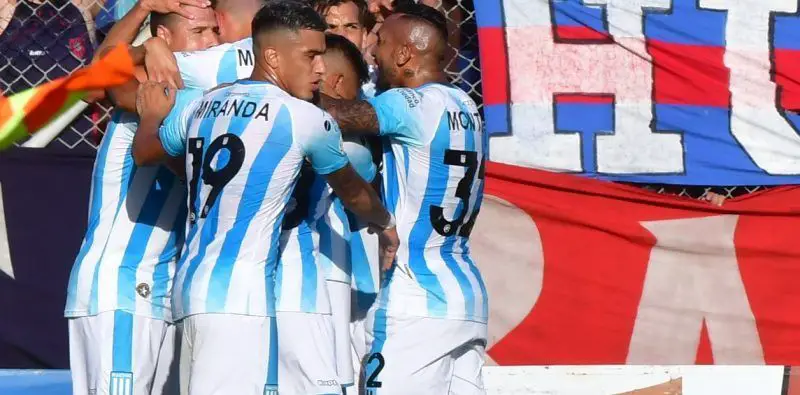 Racing líder en posesión