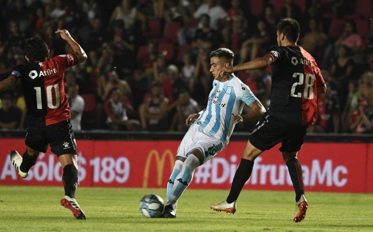 Racing empató en santa fe