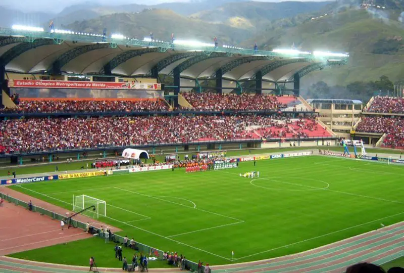 Mérida vuelve al fútbol antes de jugar con Racing