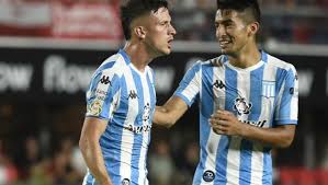 Buen partido de Soto en la victoria de Racing en La Plata