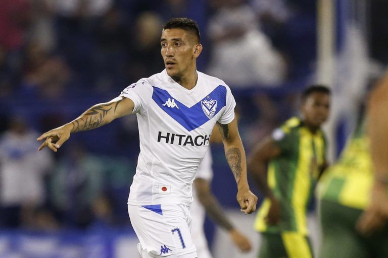 Racing y las negociaciones por Centurión