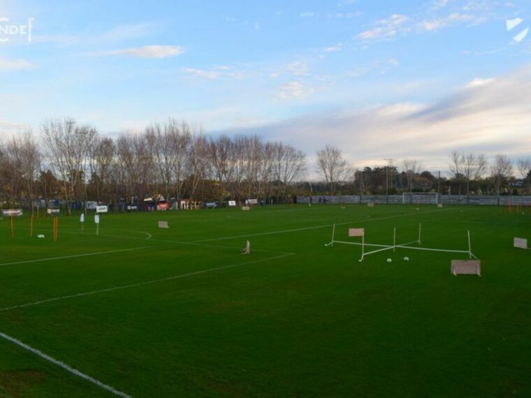 El primer rival de Racing volvió a las prácticas