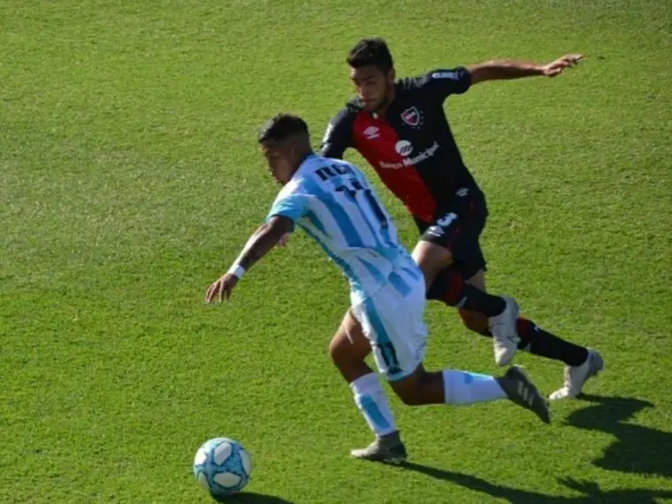 Araujo, extremo de la Reserva de Racing