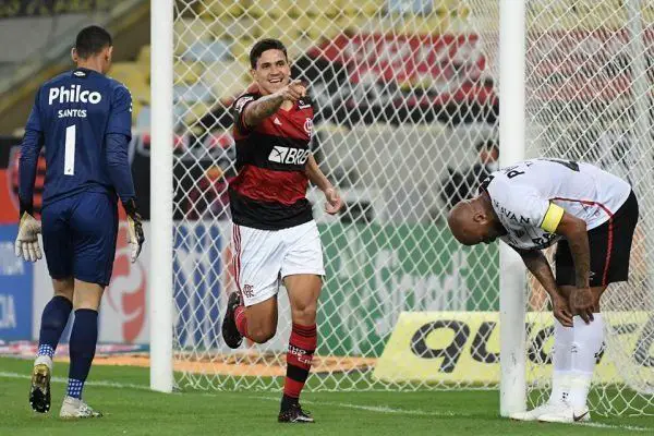 Flamengo y su estrella para jugar ante Racing