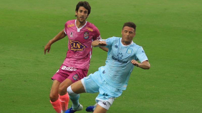 Racing - Arsenal en el historial