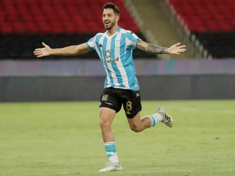 fabricio dominguez le dio el pase a Racing