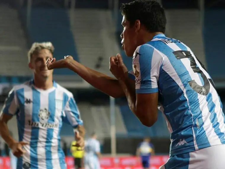 Racing y un reconocimiento de la conmebol