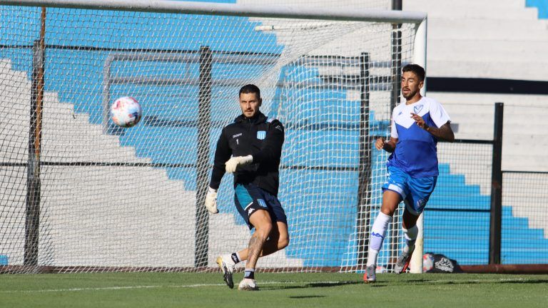 Racing cayo ante Vélez en un amistoso