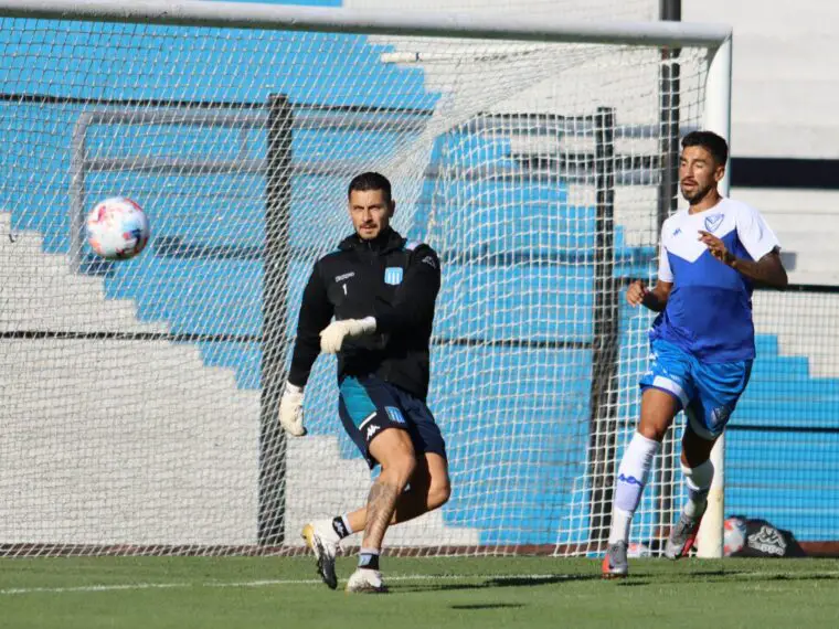 Racing cayo ante Vélez en un amistoso