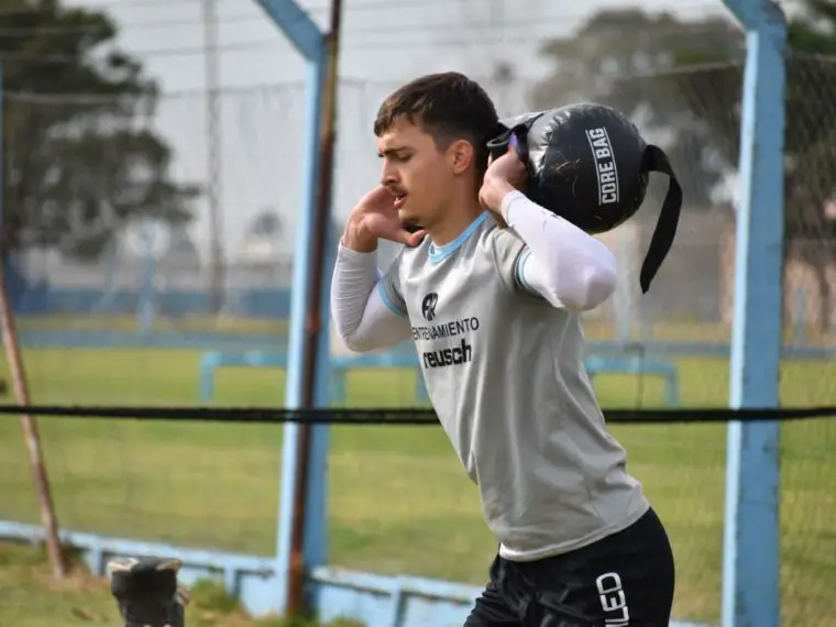 Racing y otro refuerzo en el mercado de pases