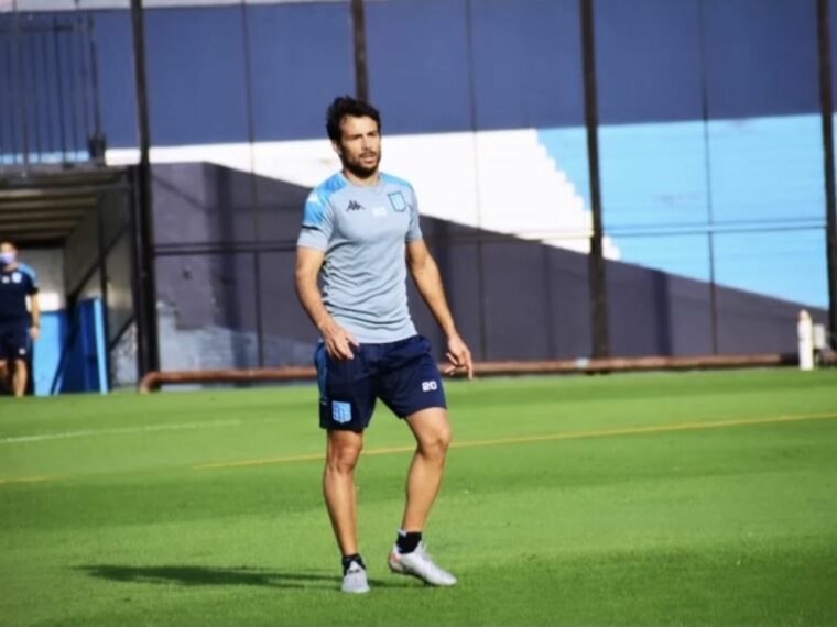 Cvitanich y la chance de ser titular en Racing