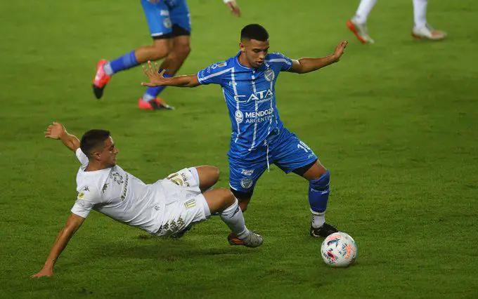 Racing puntajes Godoy Cruz