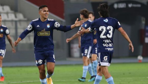 Racing perdió dos veces en el Cilindro ante equipos de Perú