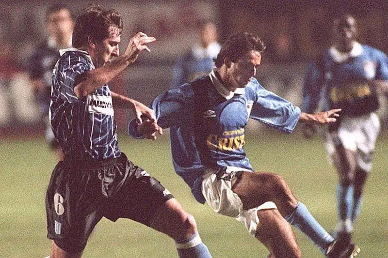 Racing, eliminado por Sporting Cristal en 1997. 