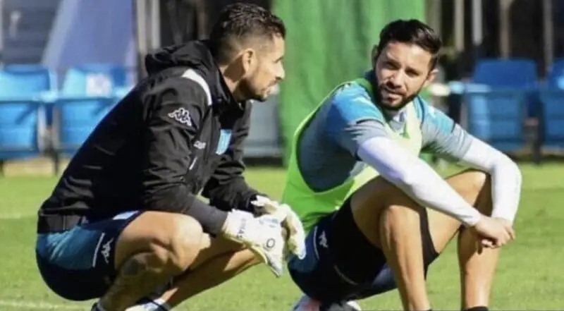 Capria sobre Arias y Mena, Racing