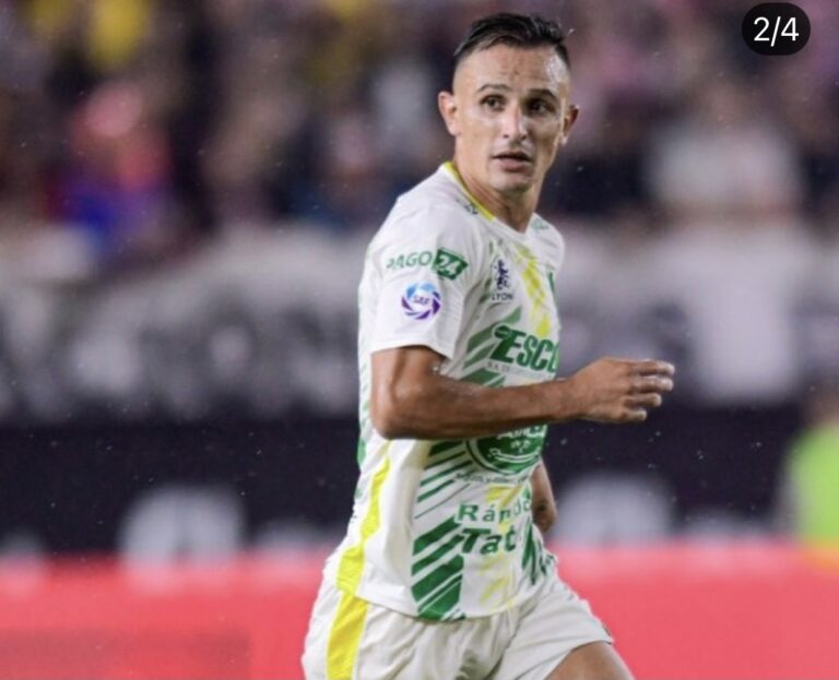 Racing no descarta a Benítez en el mercado de pases
