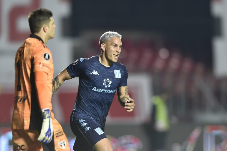Racing deliró con el gol de Copetti