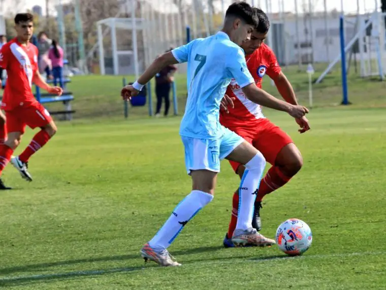 Racing, Gomis y las inferiores