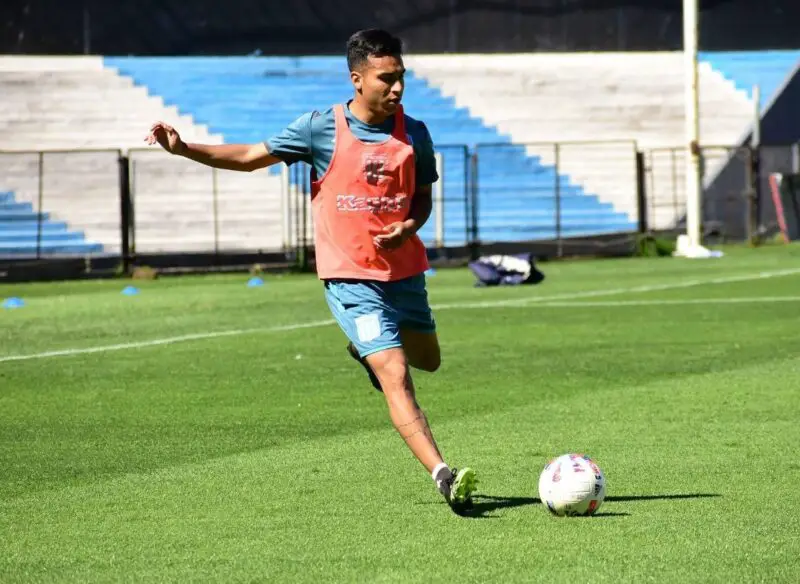 Racing juveniles mercado