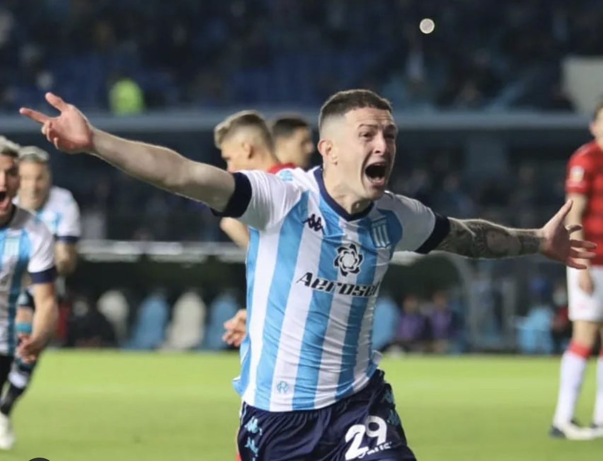 Aníbal Moreno tuvo su primera vez en Racing - Racing de Alma